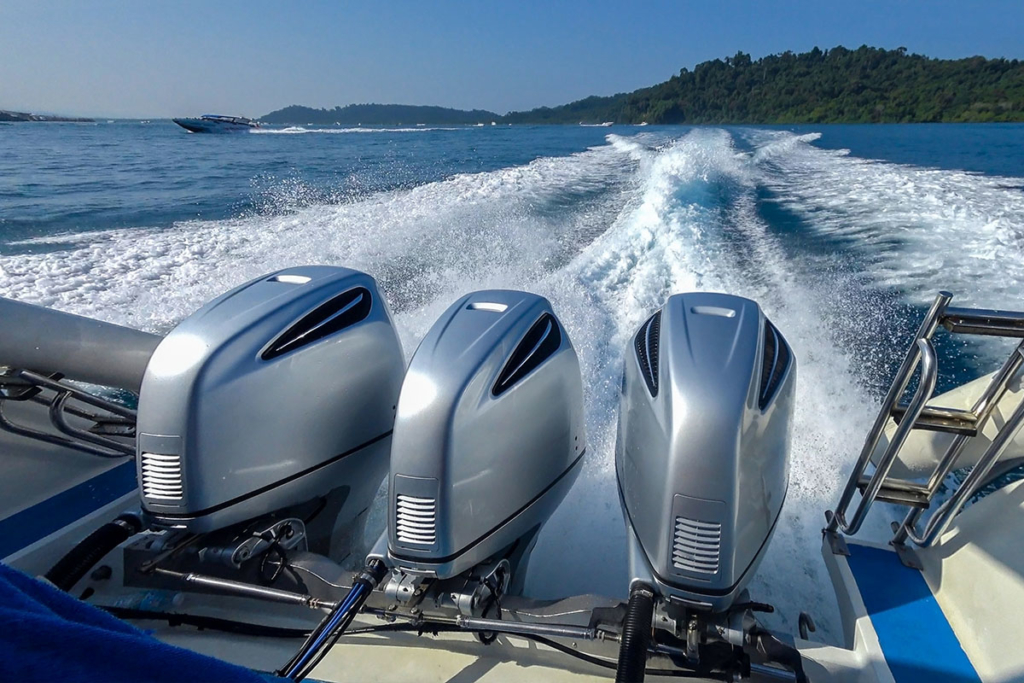 Jet Ski vs. Boat 4 Key Factors to Consider Before Buying jetdrift