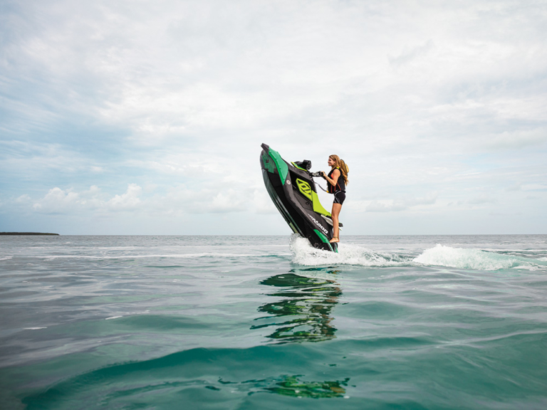 Best Jet Ski for Beginners vs. WaveRunner vs. SeaDoo [Video