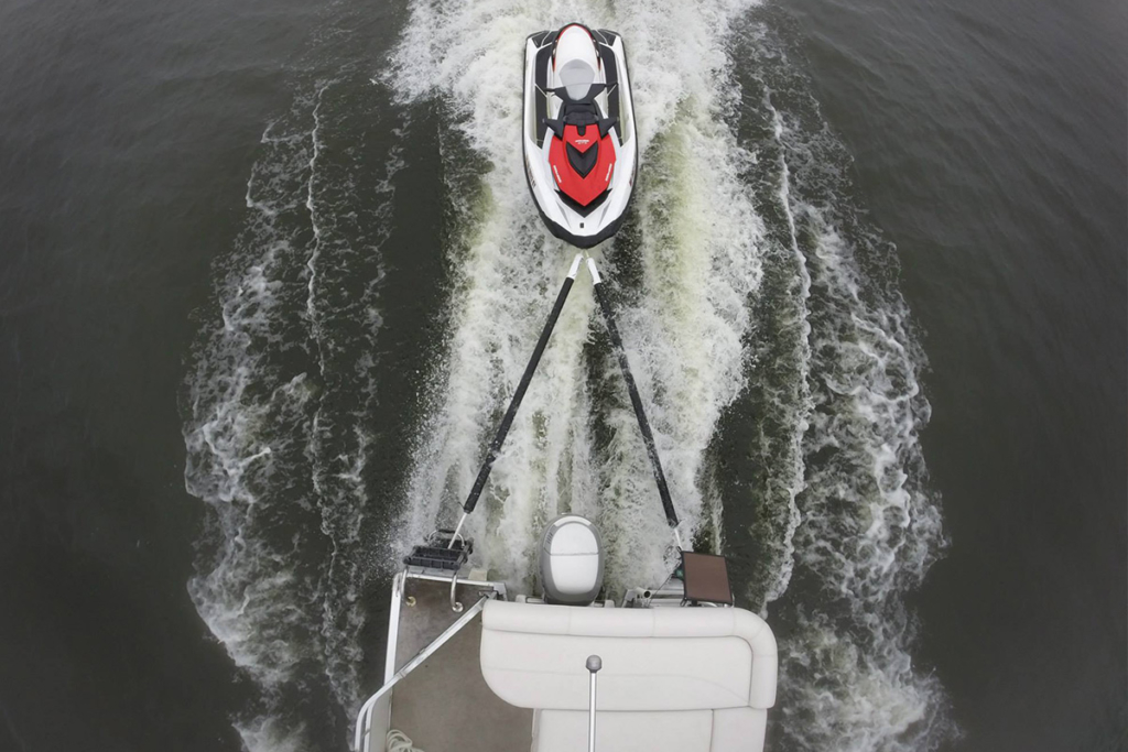Towing a Jet Ski Behind a Boat Complete Guide and Tips [Video