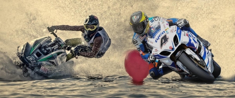 Jet ski vs motorcycle racing