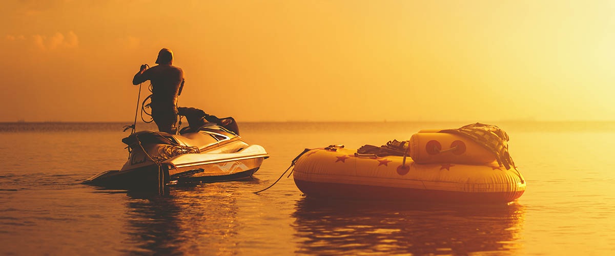 Can a jet ski pull a tube?
